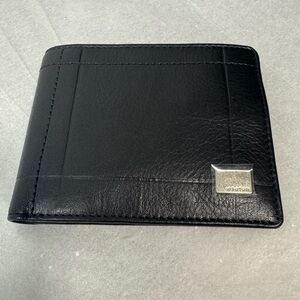 Oroton Via Mini wallet